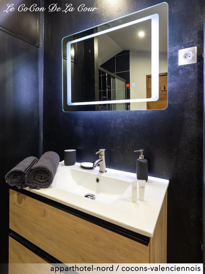 Le Cocon De La Cour Apartment Valenciennes Ngoại thất bức ảnh